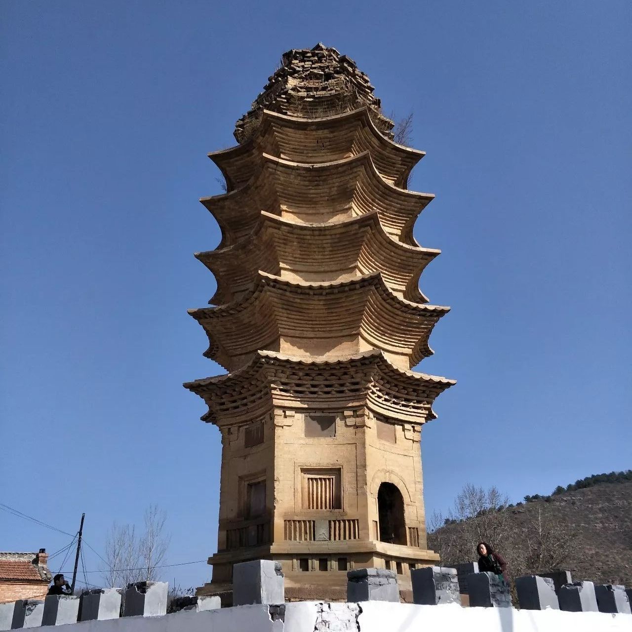 A scenic view of Linfen Langzhai Brick Pagoda