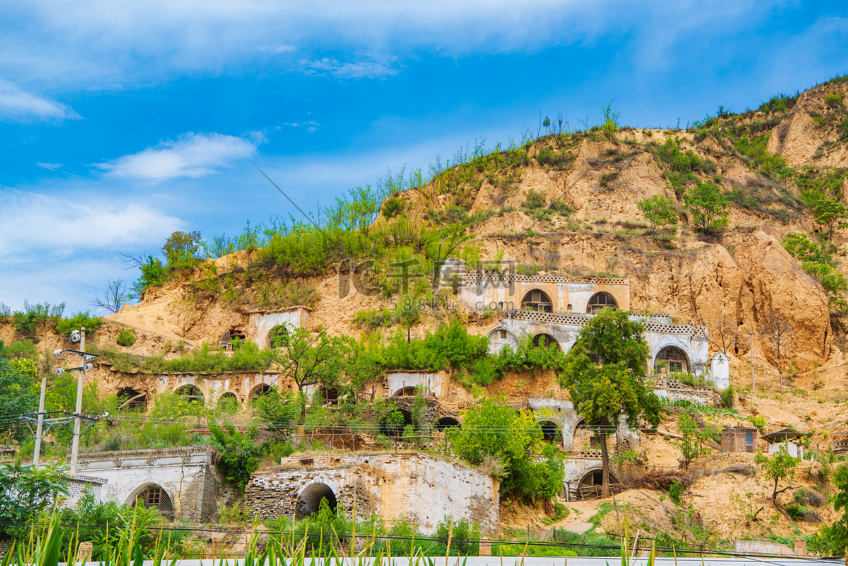 A scenic view of Linfen Laojun Dong