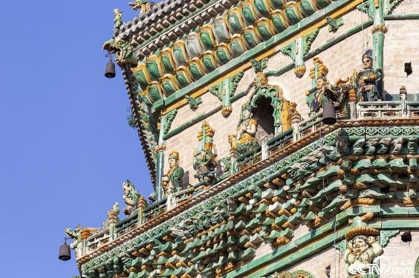 A scenic view of Linfen Lingguang Temple Liuli Pagoda