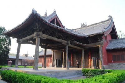 A scenic view of Linfen Niuwang Temple Stage