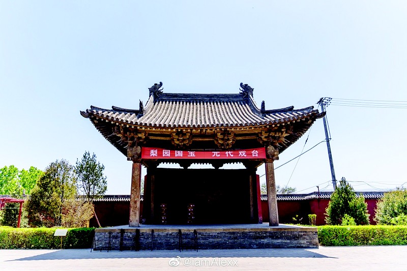A scenic view of Linfen Niuwang Temple Stage