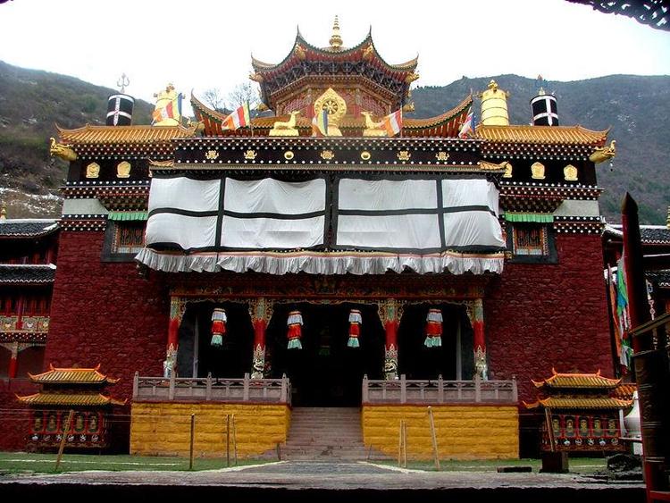 A scenic view of Linfen Pujing Temple