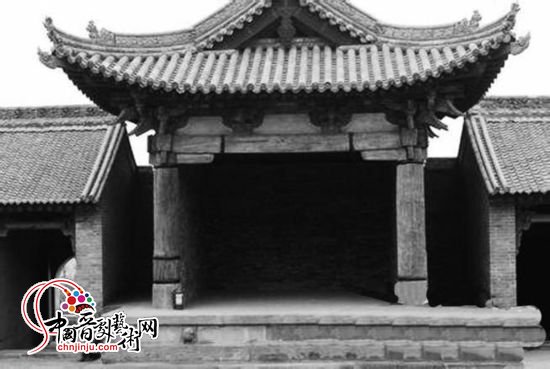 A scenic view of Linfen Qiaoze Miao Stage