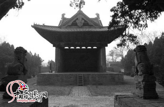 A scenic view of Linfen Qiaoze Miao Stage