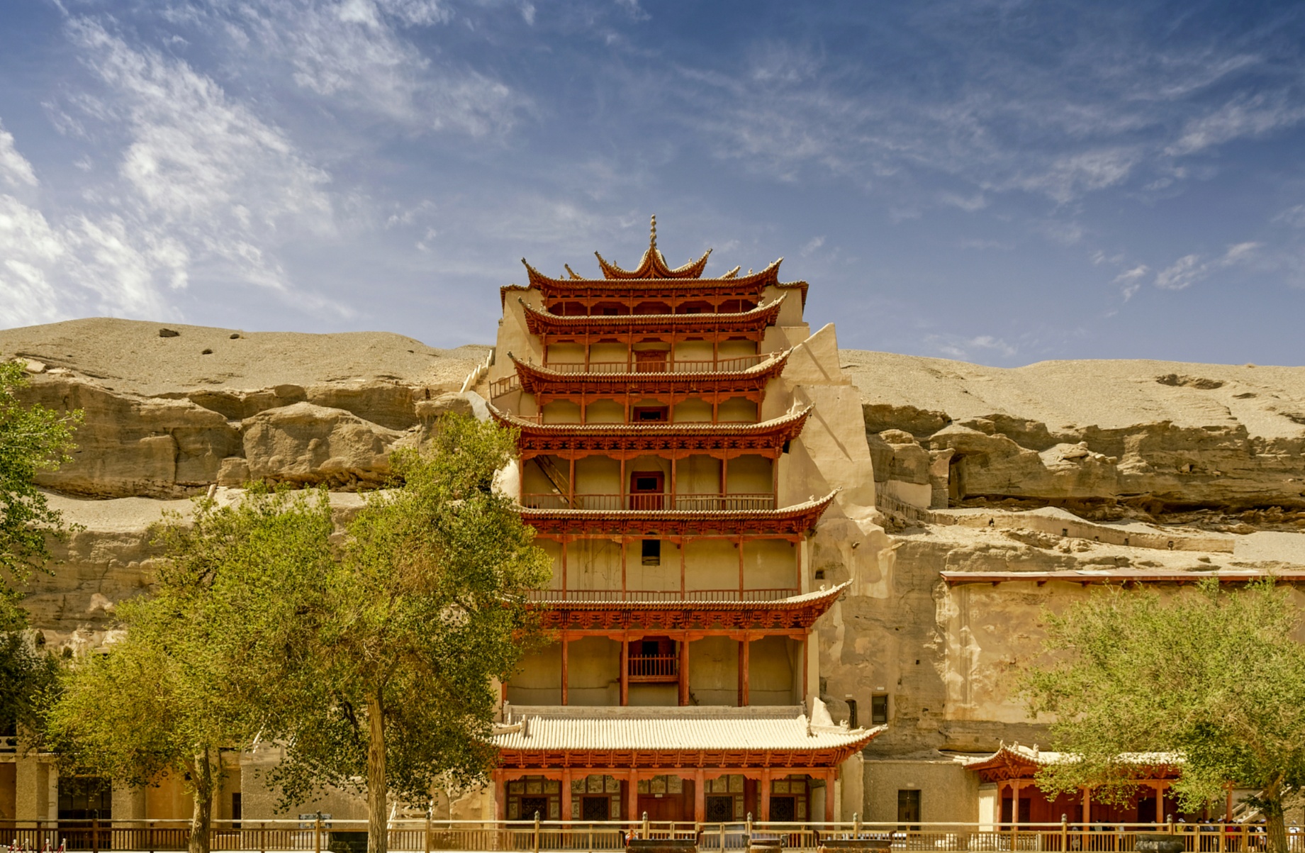A scenic view of Linfen Qilijiao Thousand Buddha Grottoes
