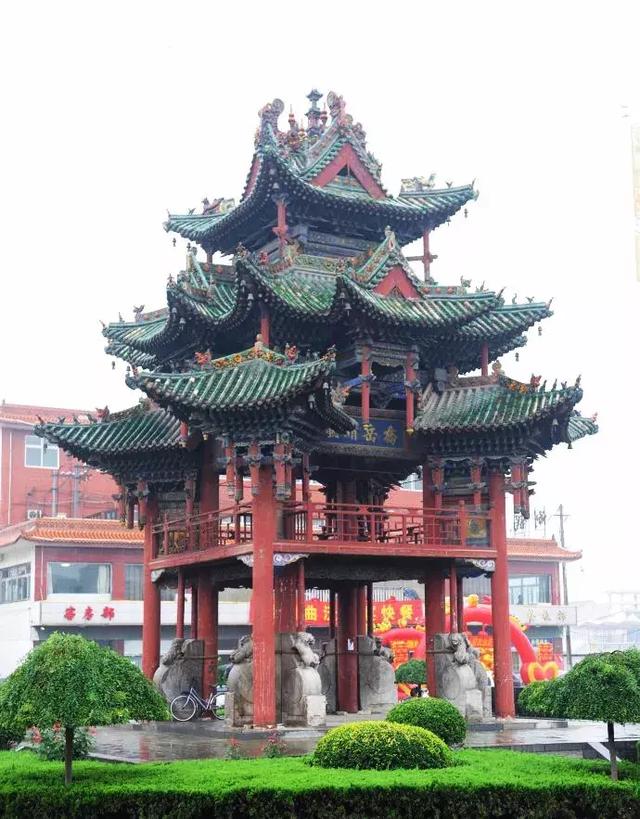 A scenic view of Linfen Shi Si Paifang And Mu Si Paifang