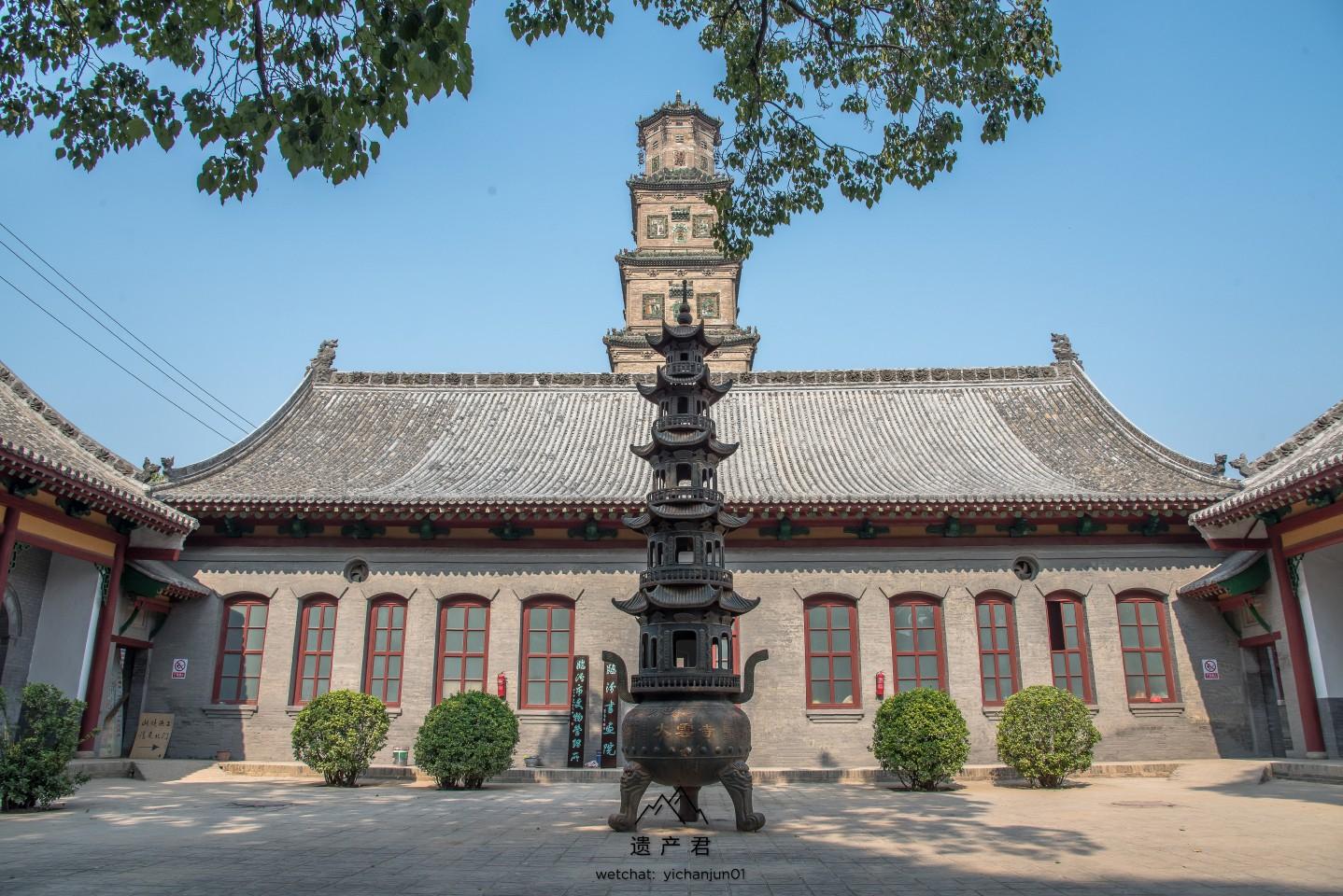 A scenic view of Linfen Tiefo Temple