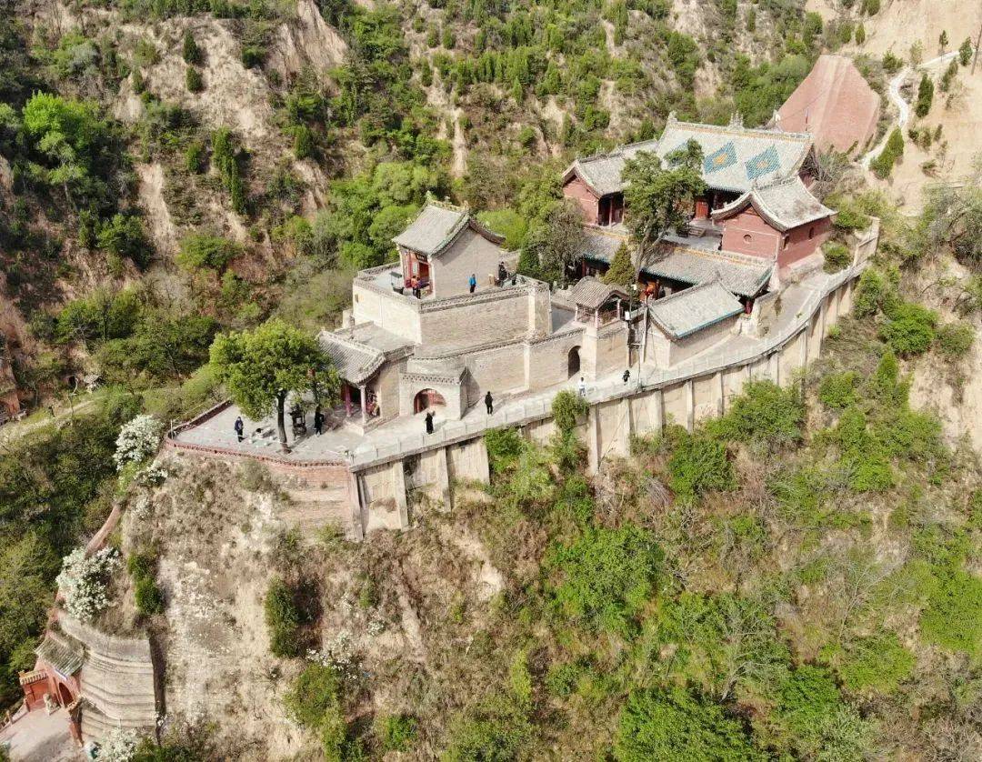 A scenic view of Linfen Wahuang Miao
