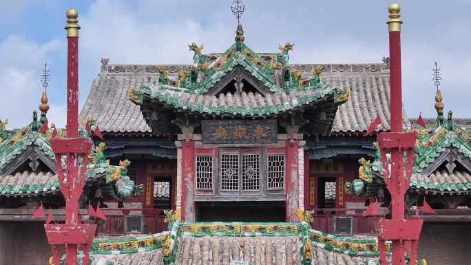 A scenic view of Linfen Wangqu Dongyue Temple