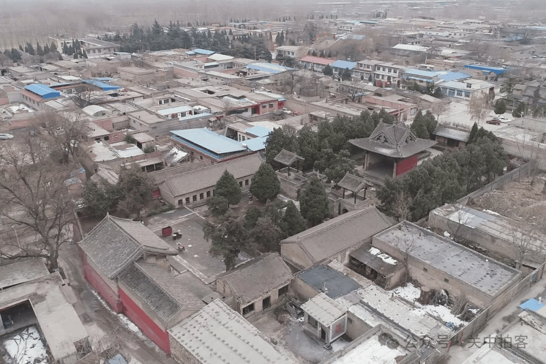 A scenic view of Linfen Wangqu Dongyue Temple