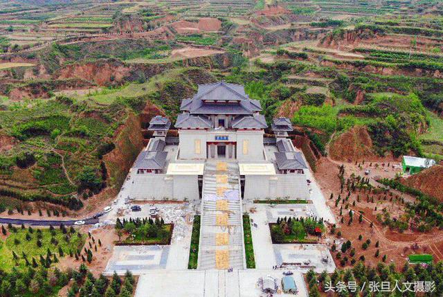 A scenic view of Linfen Yaoling Temple