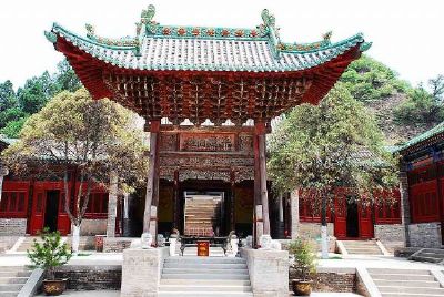 A scenic view of Linfen Yaoling Temple