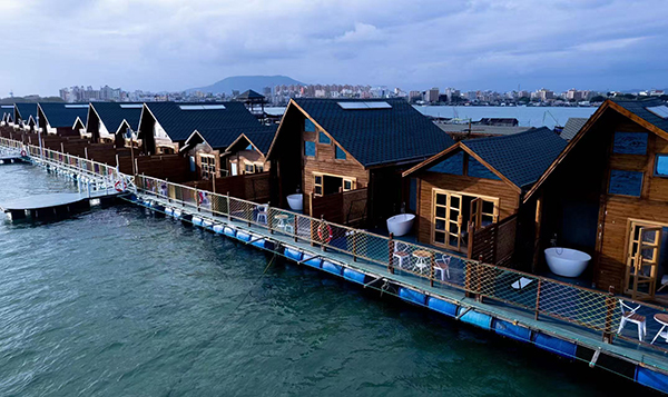 A scenic view of Lingshui Qiaoshan Yizhi