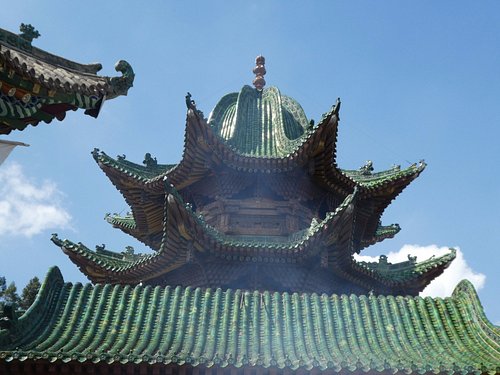 A scenic view of Linxia Xinzhuangping Yizhi