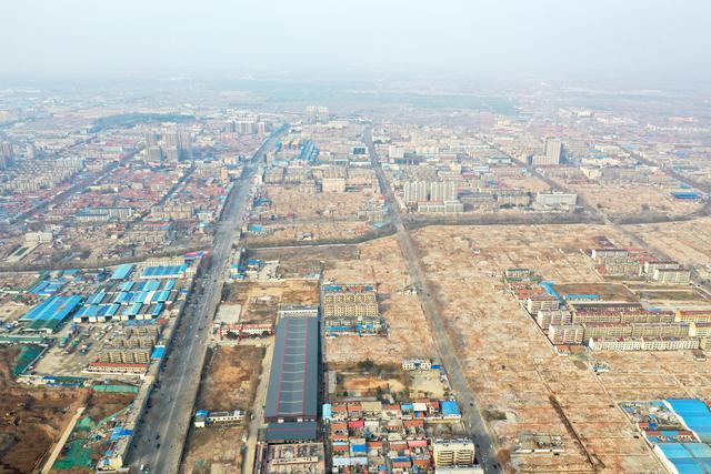 A scenic view of Linyi Huangshengqing Que Gongcao Que