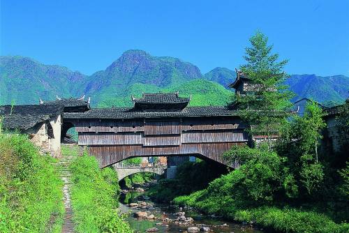 A scenic view of Lishui Chuzhou Langqiao