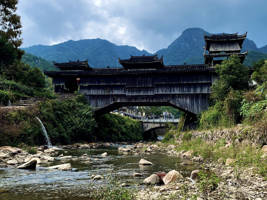 A scenic view of Lishui Chuzhou Langqiao