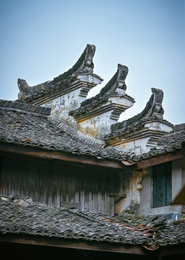 A scenic view of Lishui Heyangcun Xiangtu Jianzhu