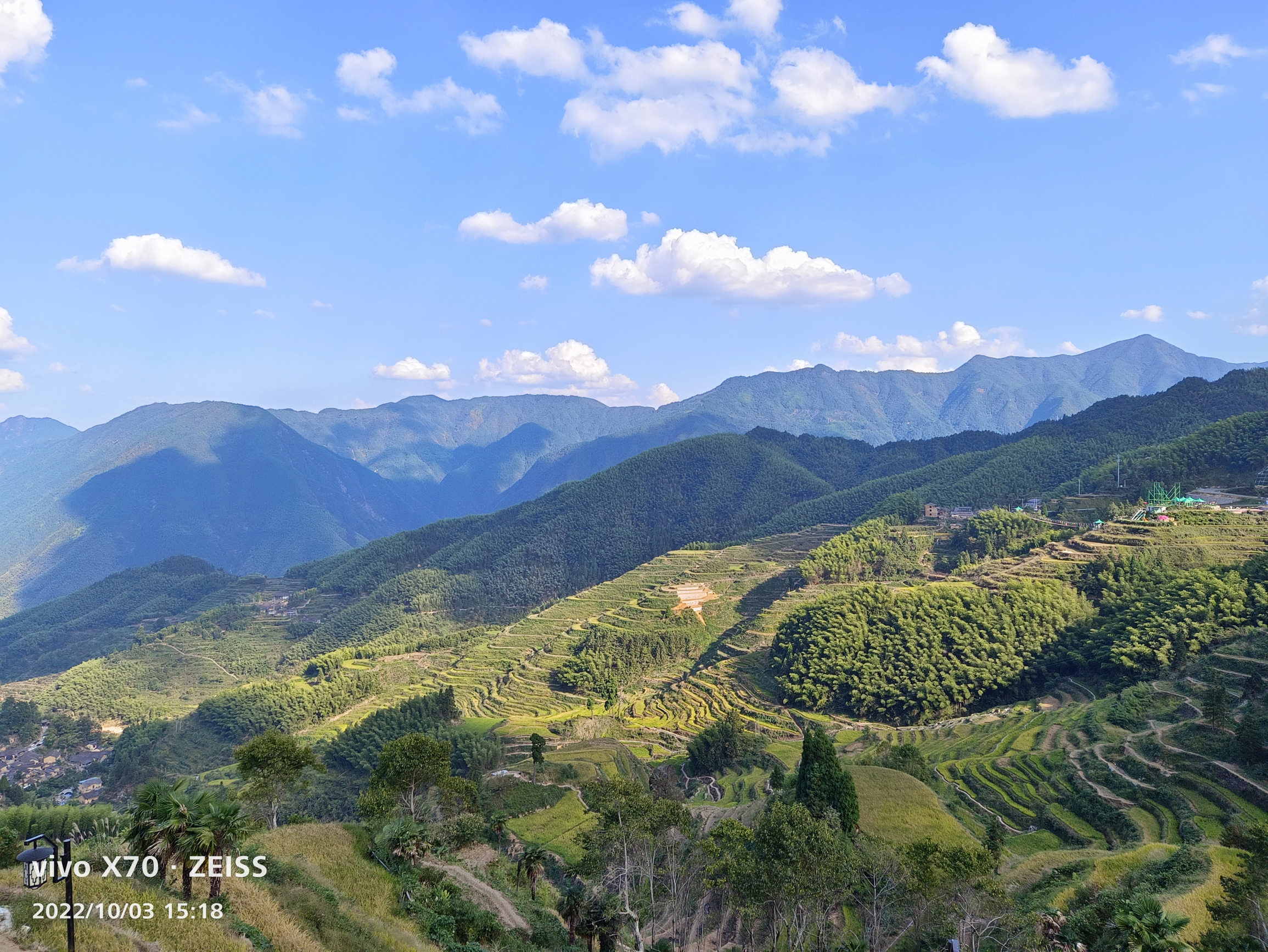 A scenic view of Lishui Lingjiusi Shita