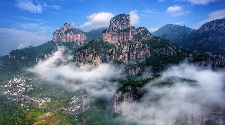 A scenic view of Lishui Nanmingshan Moya Tike