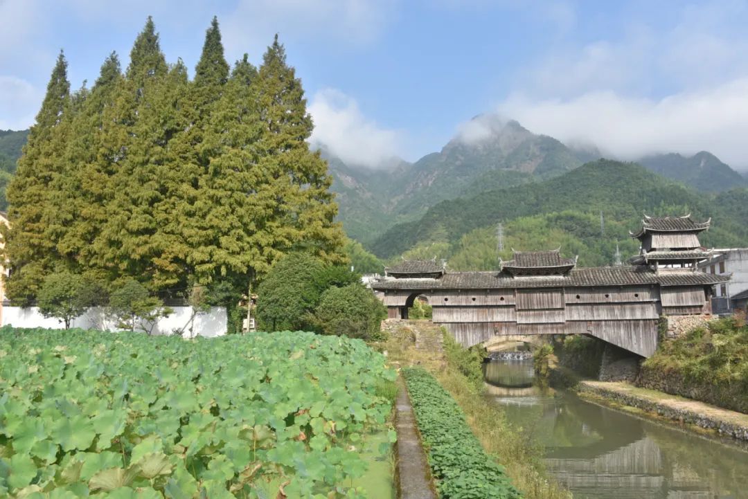 A scenic view of Lishui Wuwenjian Ci