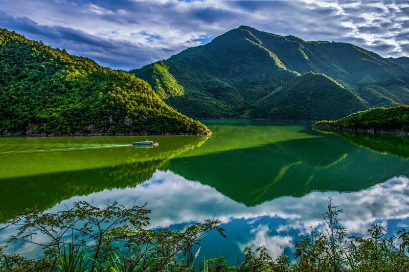 A scenic view of Lishui Xiyangdian