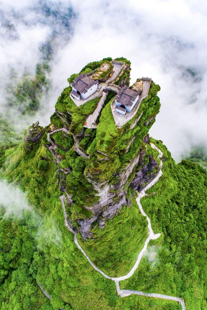A scenic view of Liupanshui Xiaochong Muqun