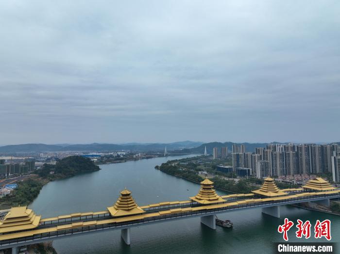 A scenic view of Liuzhou Batuanqiao