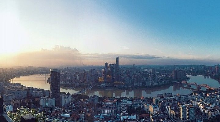 A scenic view of Liuzhou Batuanqiao