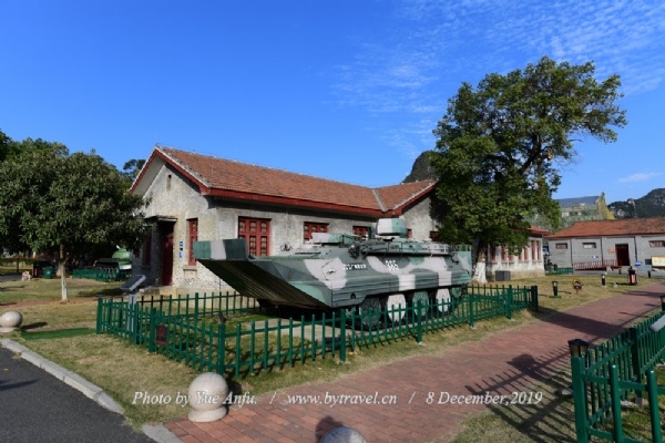 A scenic view of Liuzhou Jiu Jichang Chengfang Gongshiqun Jiuzhi