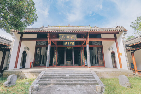 A scenic view of Liuzhou Liuhouci Beike