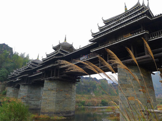 A scenic view of Liuzhou Mapang Gulou