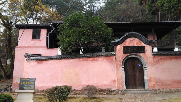 Exploring Longyan Changting Geming Jiuzhi: A Must-Visit for History Enthusiasts