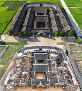 A scenic view of Longyan Guantian Lishi Dazongci