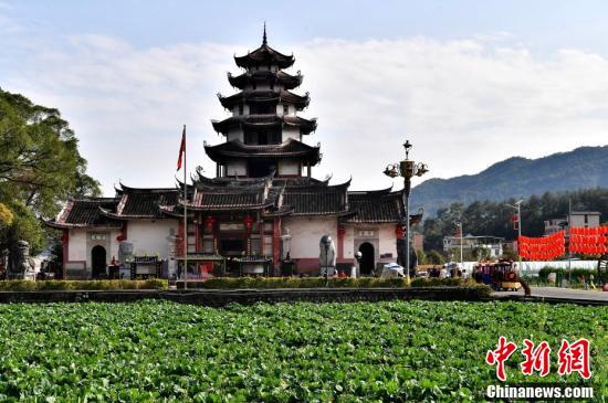 A scenic view of Longyan Xibei Tianhougong