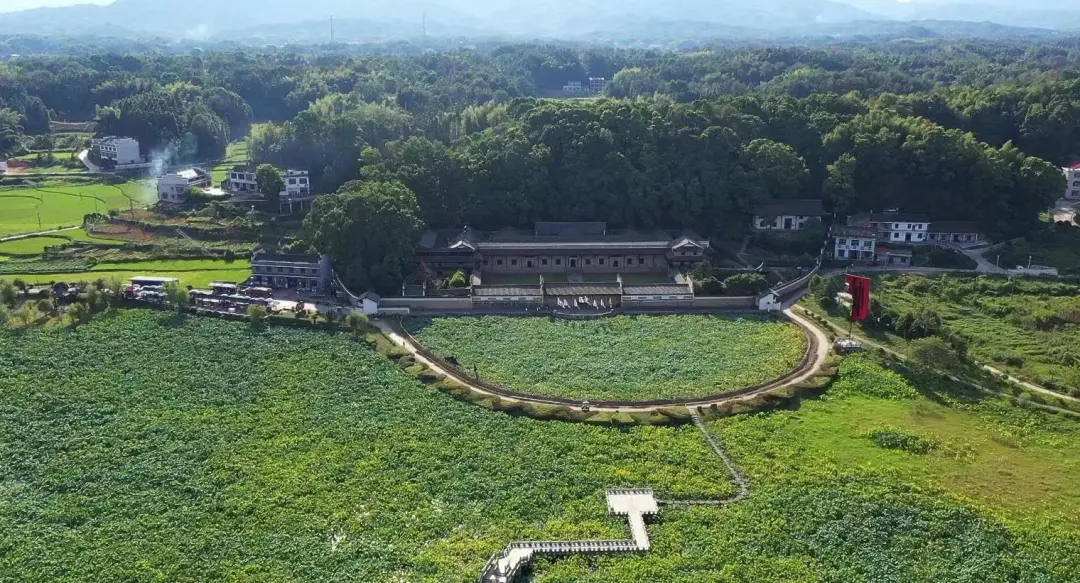 A scenic view of Loudi Fuhoutang