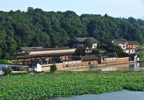 A scenic view of Loudi Fuhoutang