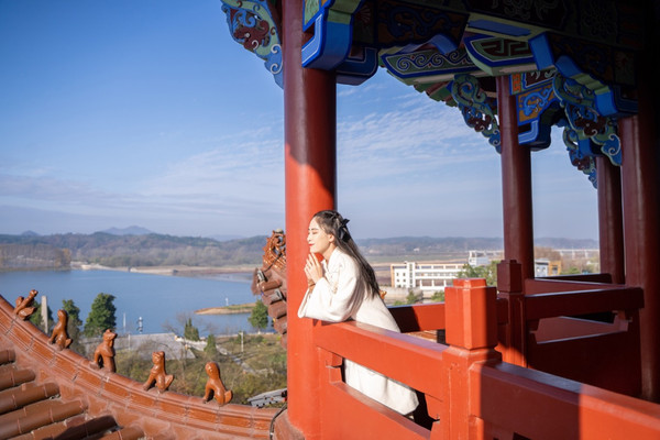 A scenic view of Luan Dushan He Jinzhai Geming Jiuzhiqun