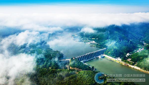 A scenic view of Luan Foziling Shuiku Liangongba