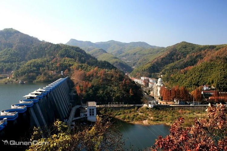 A scenic view of Luan Foziling Shuiku Liangongba