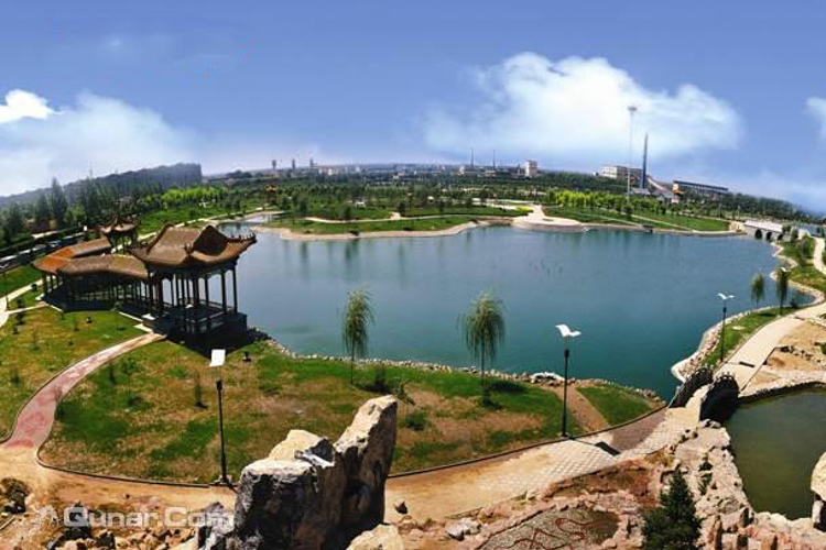 A scenic view of Luliang Guashan Tianning Temple