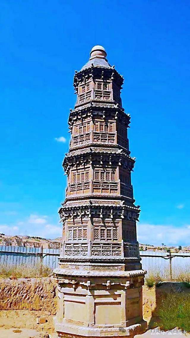 A scenic view of Luliang Hujiagou Brick Pagoda