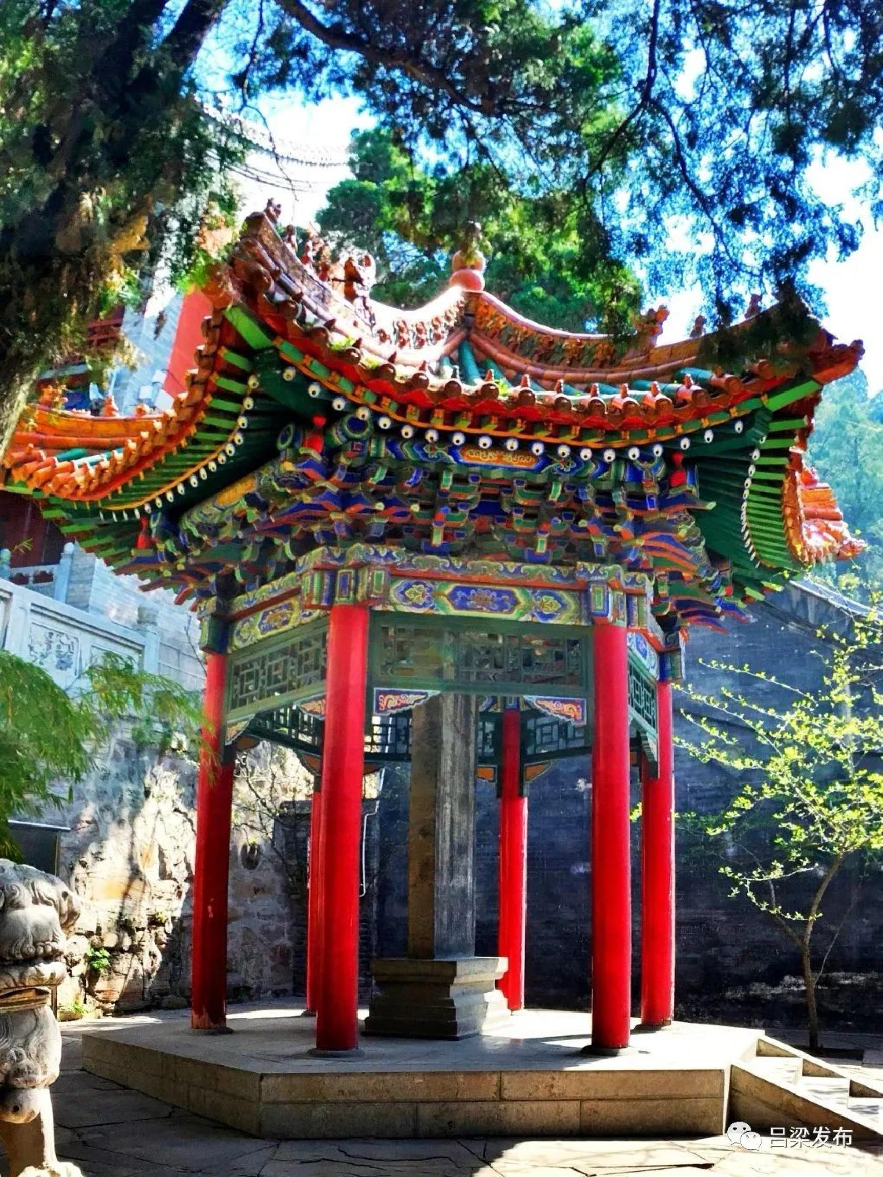 A scenic view of Luliang Jiaocheng Xuanzhong Temple