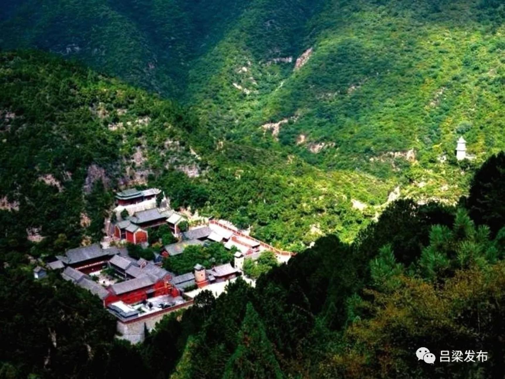 A scenic view of Luliang Jiaocheng Xuanzhong Temple