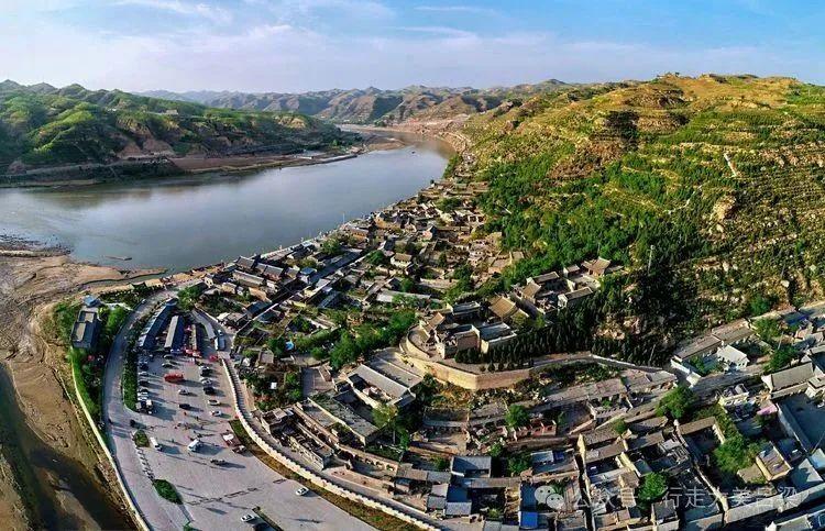 A scenic view of Luliang Qikou Ancient Buildings