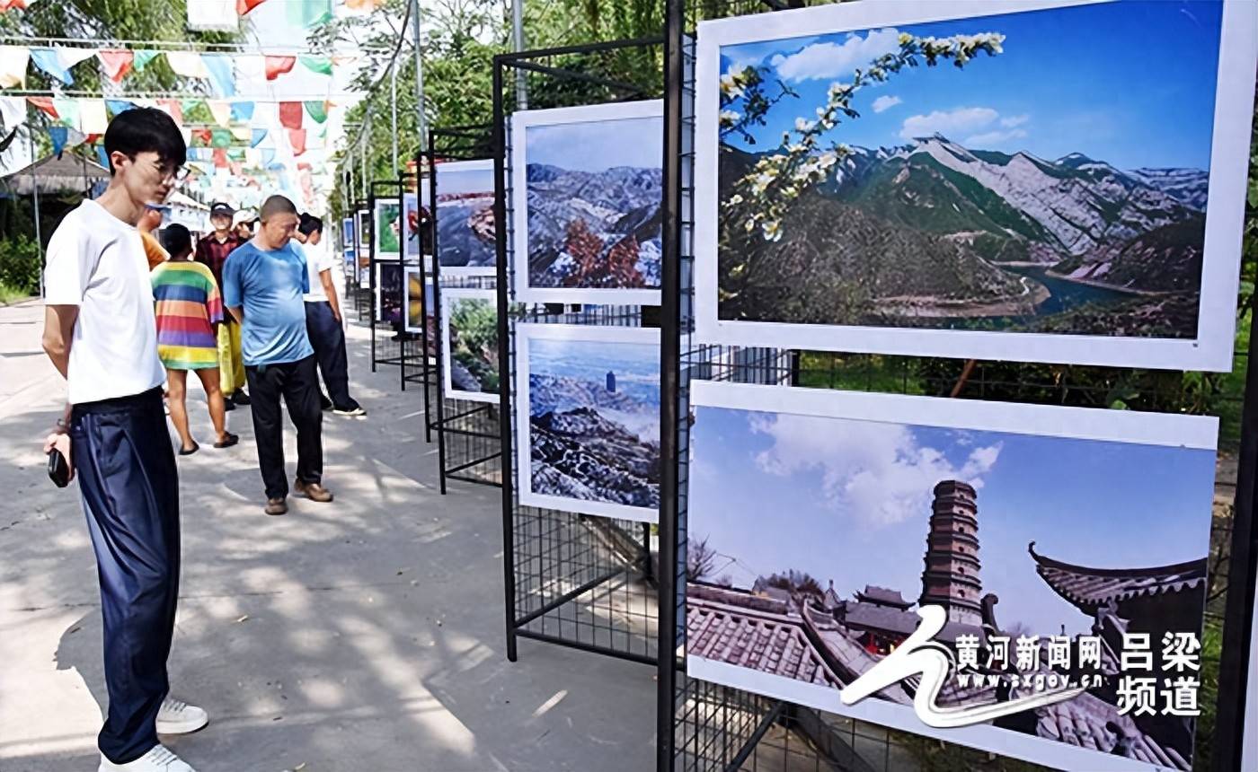 A scenic view of Luliang Shangxian Fanan Temple Pagoda