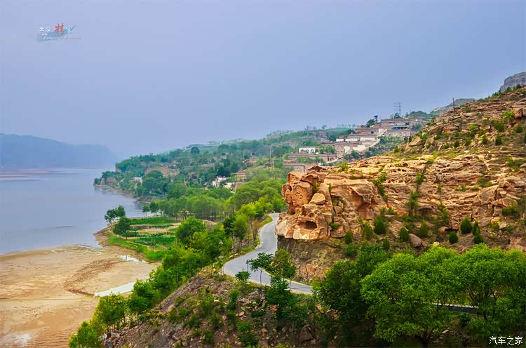 A scenic view of Luliang Tianzhen Guan