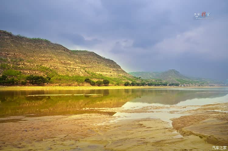 A scenic view of Luliang Tianzhen Guan