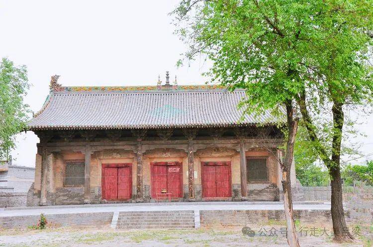 A scenic view of Luliang Xiaoyi Tianqi Temple