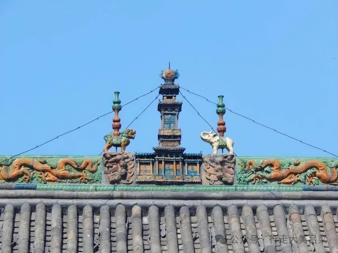 A scenic view of Luliang Xiaoyi Tianqi Temple